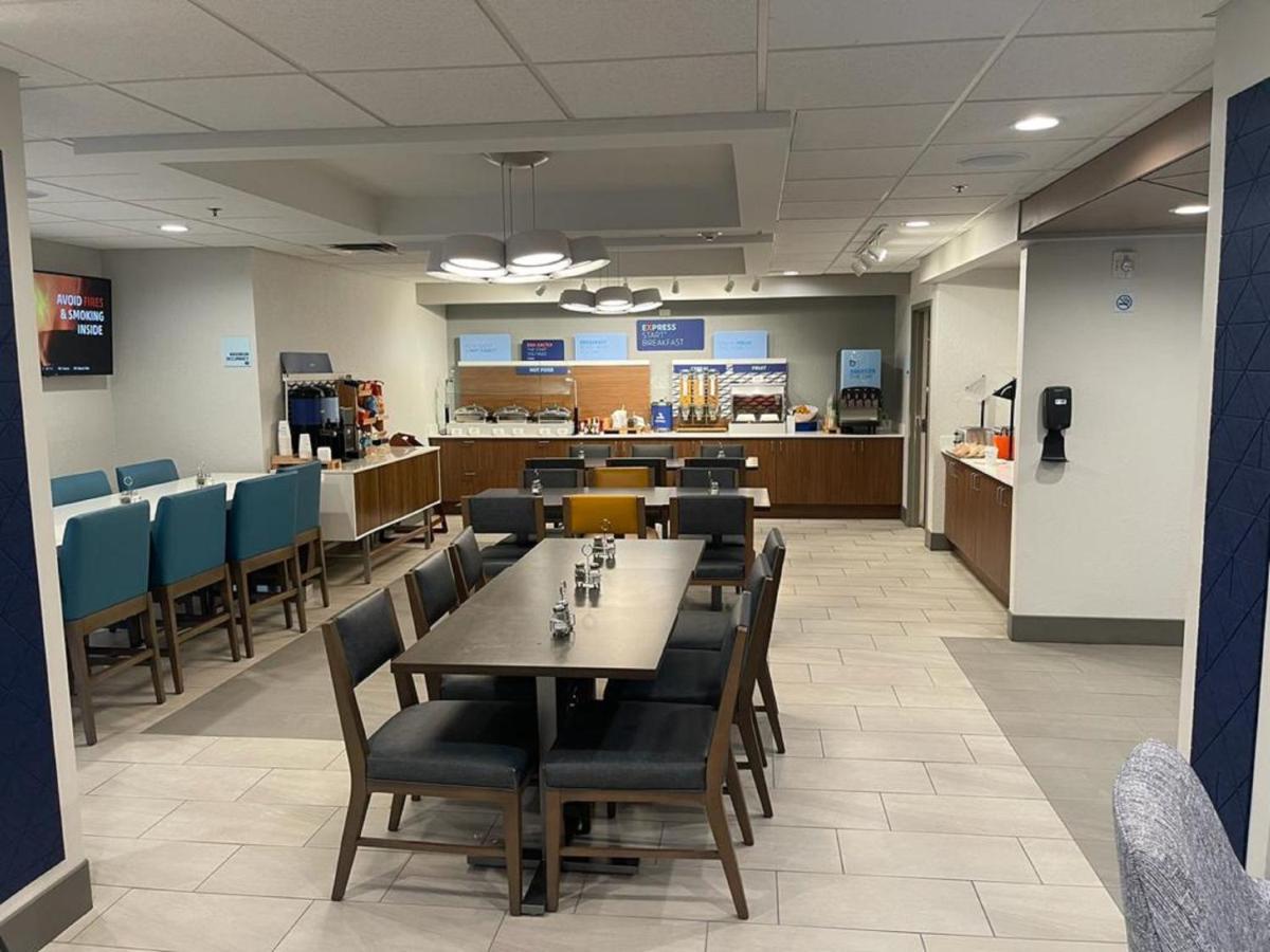 Holiday Inn Express Fort Lauderdale North - Executive Airport By Ihg Exterior foto